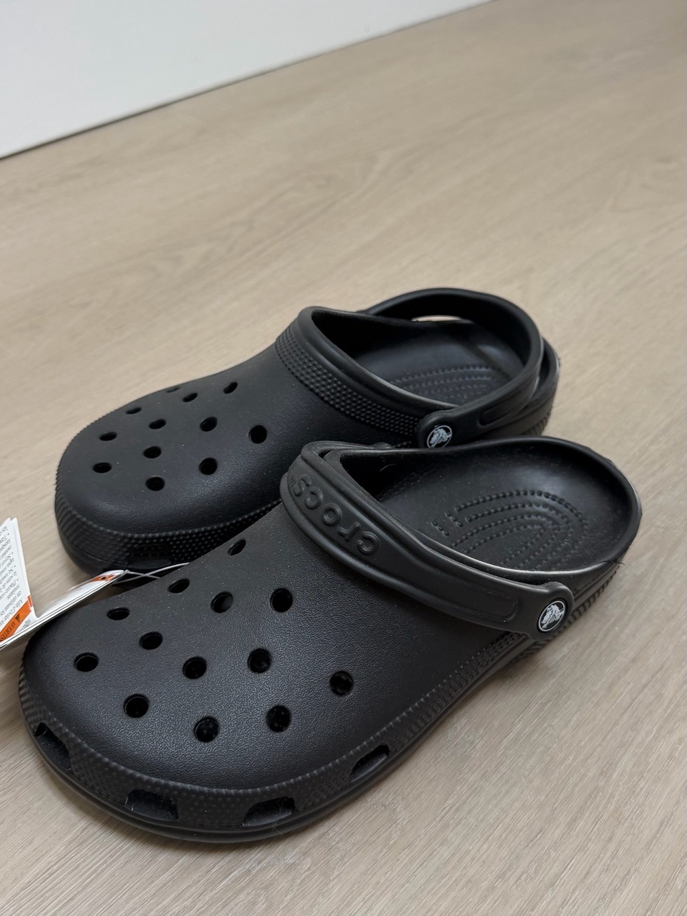 CROCS NWT - black M 8/ W 10